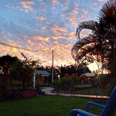 Rainbow Lodge Пантай-Сенанг Экстерьер фото